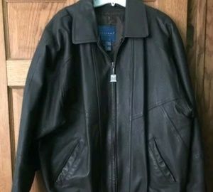 Men's Leather Bomber Jacket